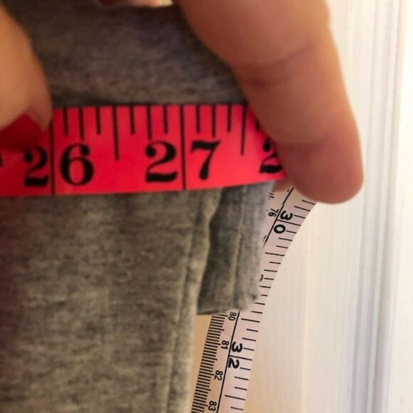 Vintage Walt Disney World Women's Gray T-Shirt Grumpy Wear L/XL Collectible - Picture 9 of 9